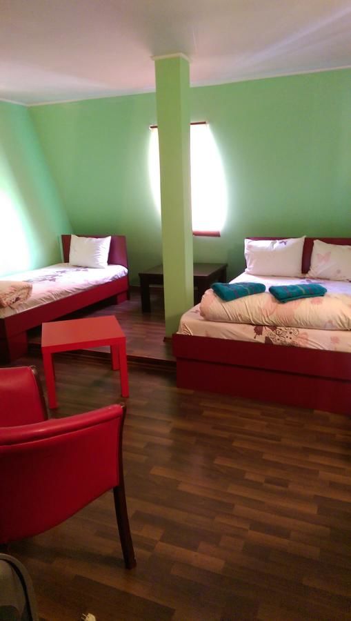 Хостелы Hotel Casa Verde Prosper Бухарест