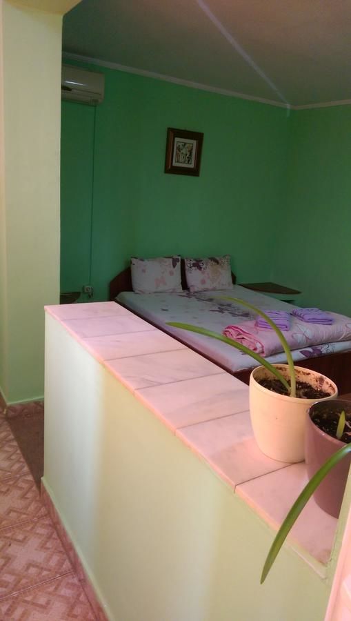 Хостелы Hotel Casa Verde Prosper Бухарест-10